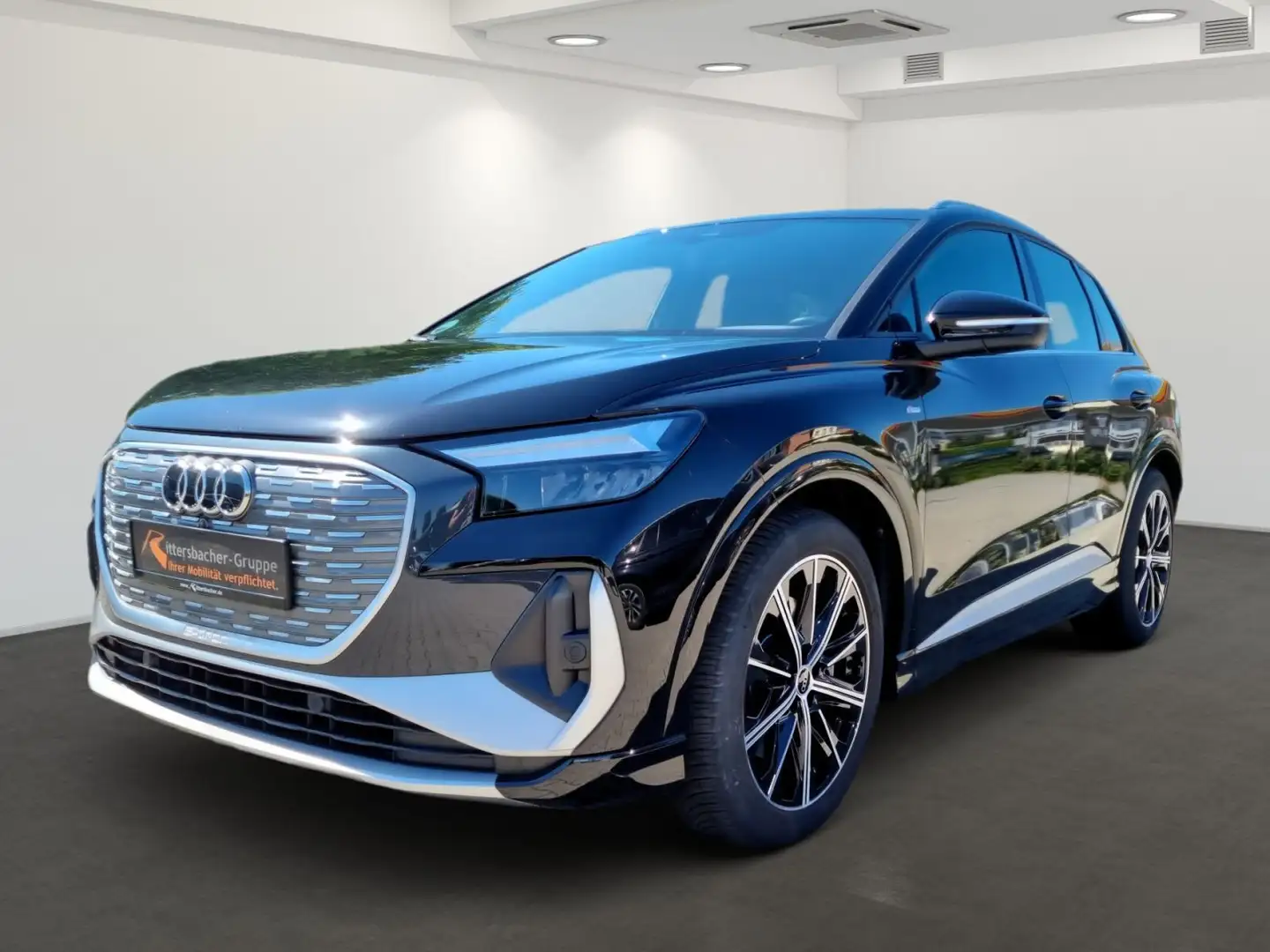 Audi Q4 e-tron 40 e-tron s-lineExt. Navi AHK Sonos el Zwart - 2
