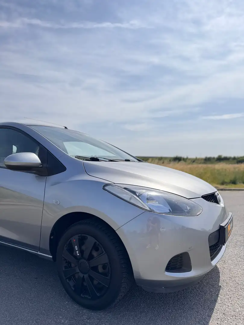 Mazda 2 1.3i Active Grijs - 2