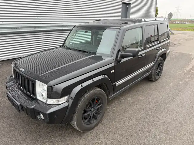 Jeep Commander 3,0 V6 CRD Limited ID:40