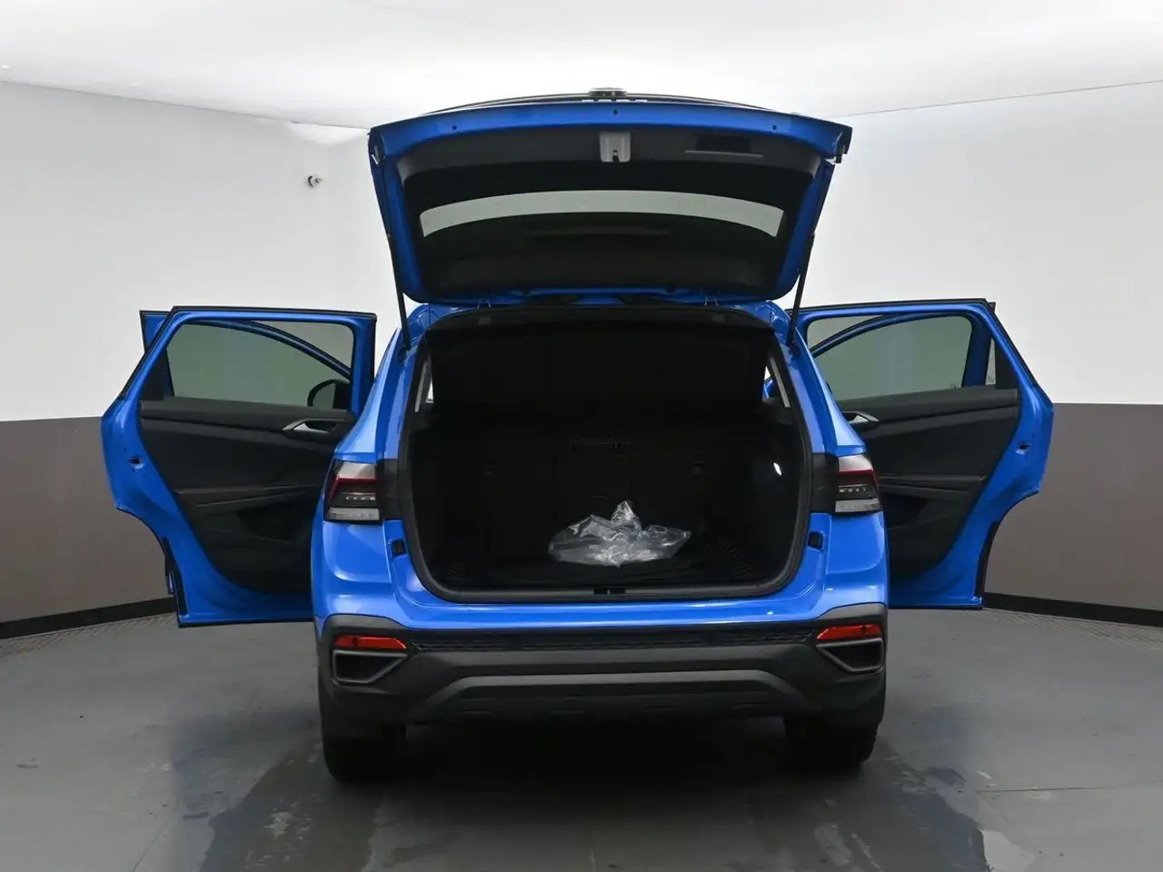 Volkswagen Taos снимка Volkswagen Taos
