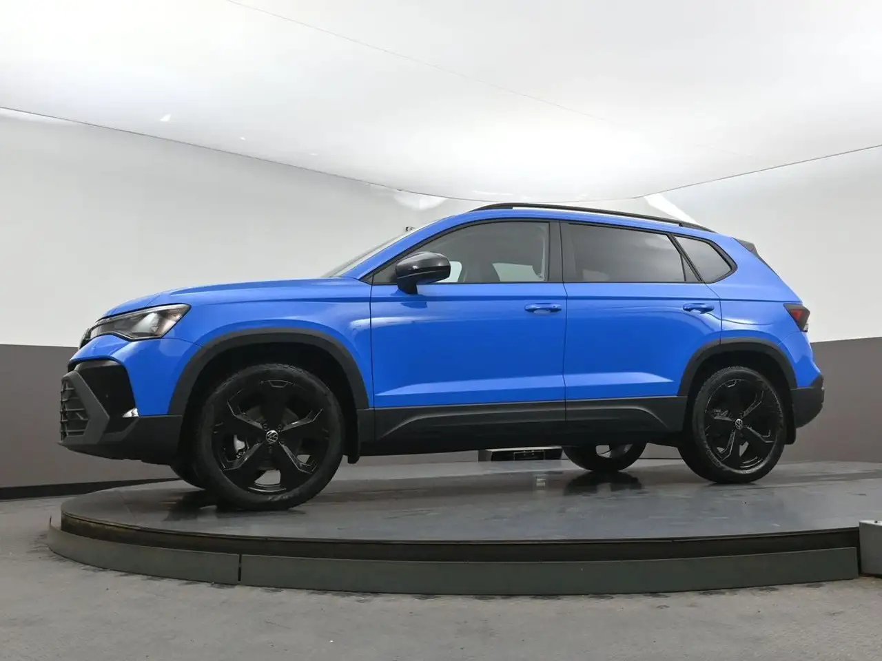 Volkswagen Taos снимка Volkswagen Taos