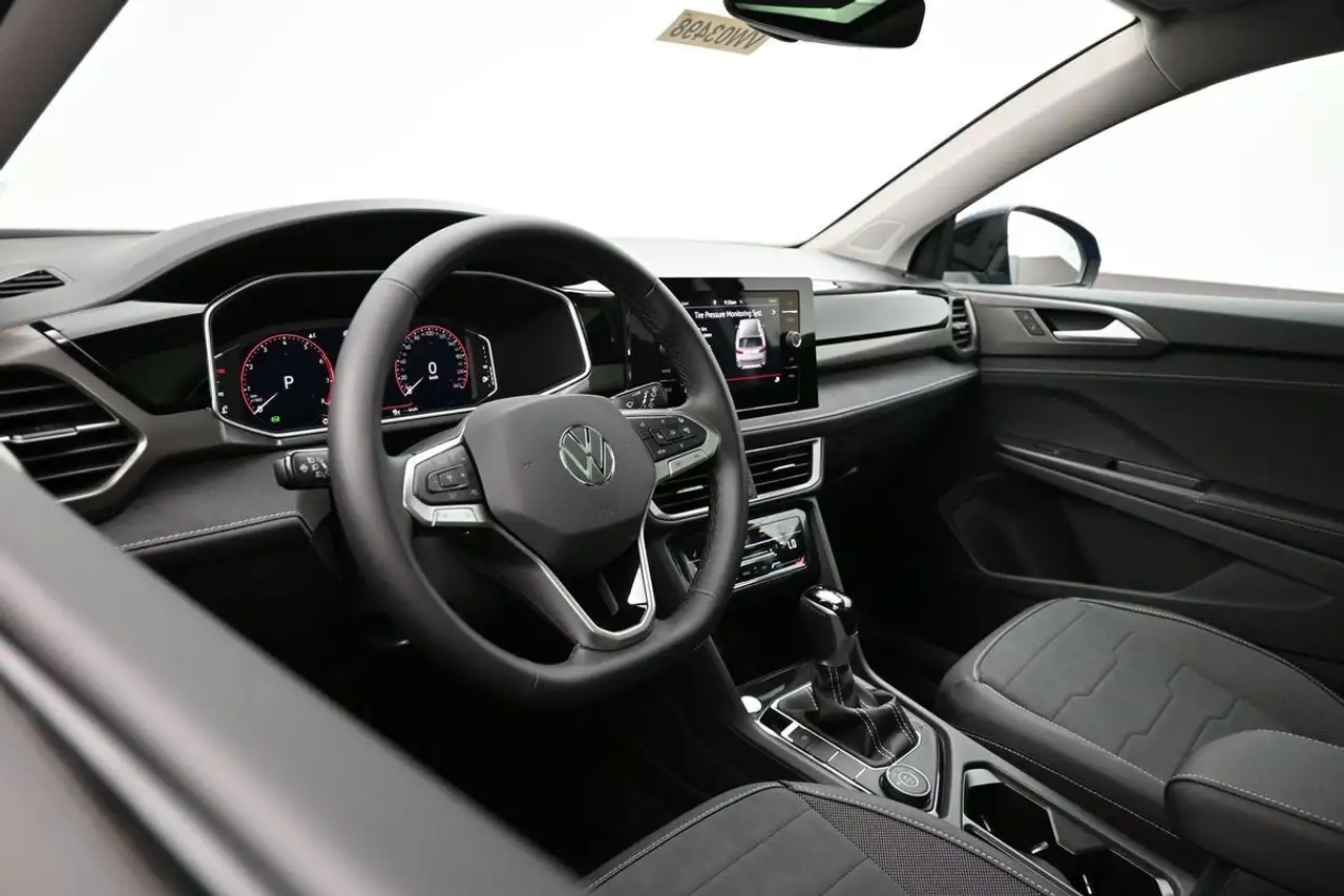 Volkswagen Taos снимка Volkswagen Taos