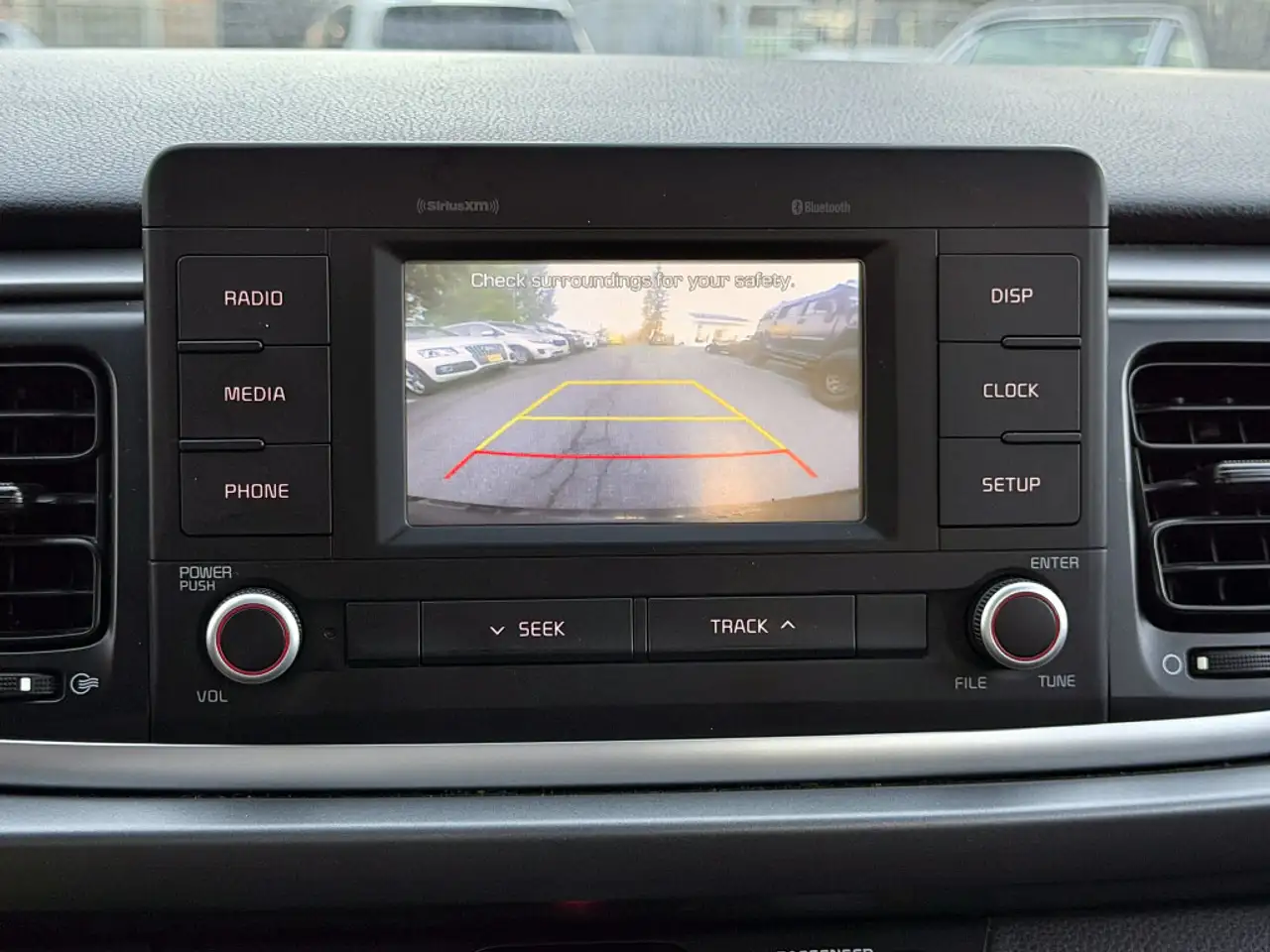 Kia Rio снимка Kia Rio