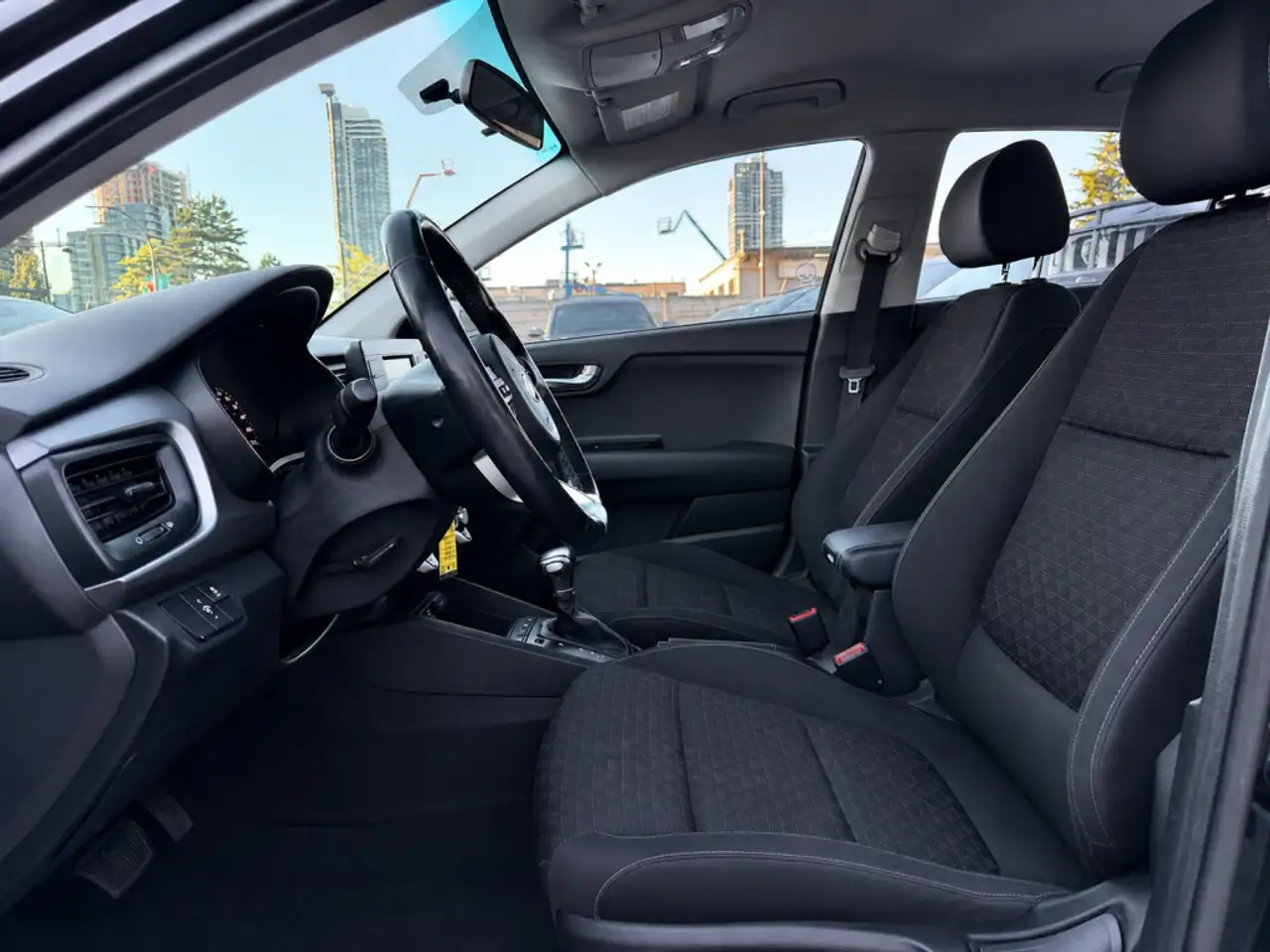 Kia Rio снимка Kia Rio