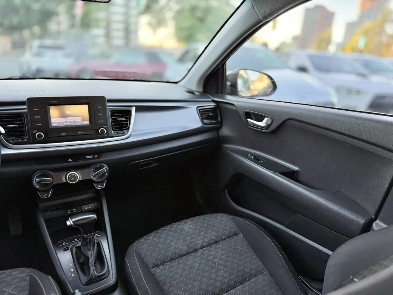 Kia Rio снимка Kia Rio