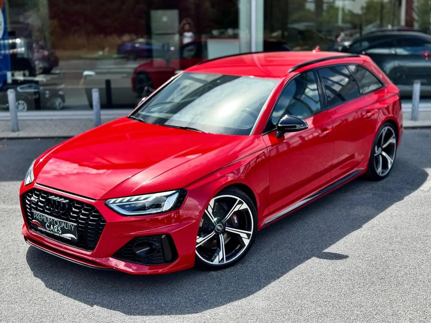 Audi RS4 2.9 V6 TFSI QUATTRO / MASSAGE / CAM / NIGHT / LEAT Rood - 2