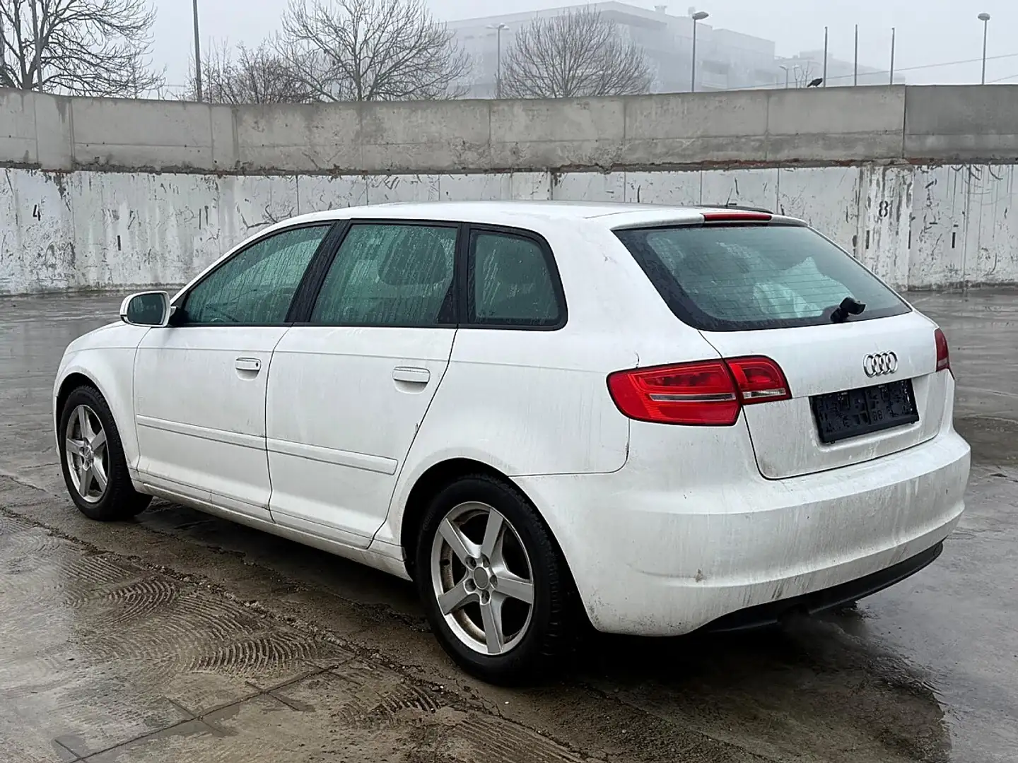 Audi A3 SB Comfort Edition 1,6 TDI DPF | VOLL FAHRBEREIT | Weiß - 2