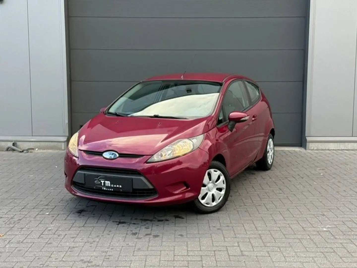 Ford Fiesta Fiesta 1.25 Ambiente Rot - 1