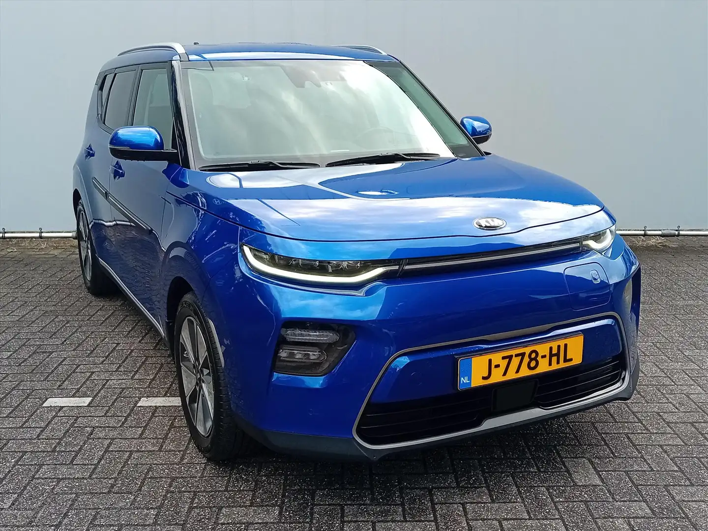 Kia Soul e-Soul 64kWh 204pk Aut ExecutiveLine Blauw - 2