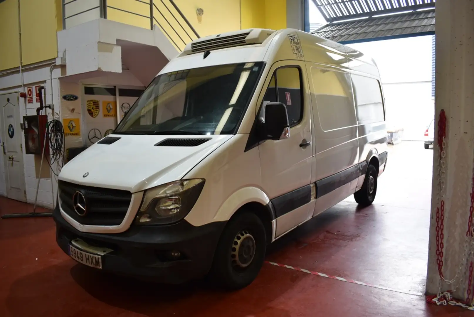 Mercedes-Benz Sprinter Furgón 316CDI Largo T.E. Wit - 1