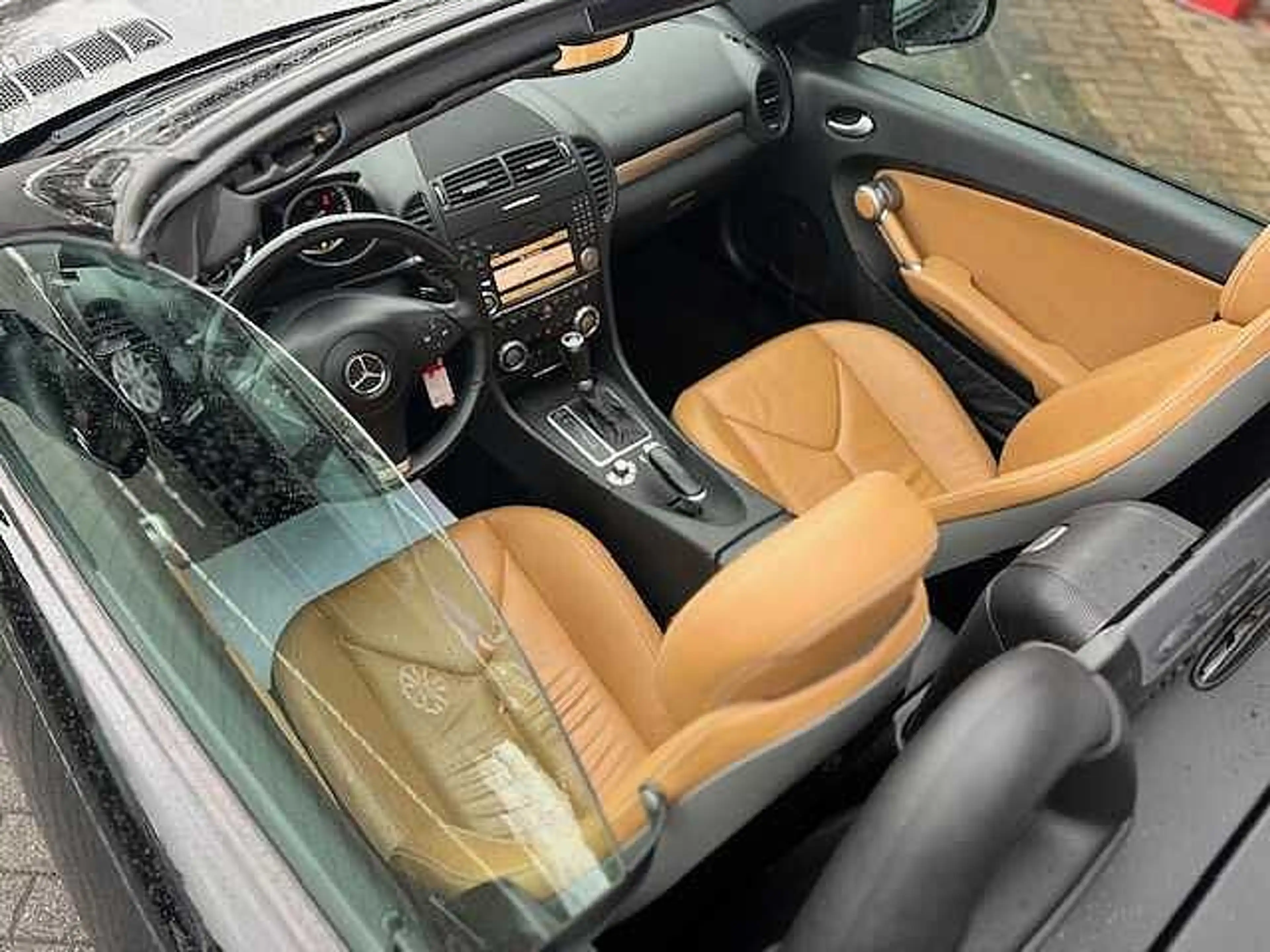 Mercedes-Benz SLK 350 - Navi, SHZ, BT-FSA, Klimaautom. ... - sehr gepfle — photo 13
