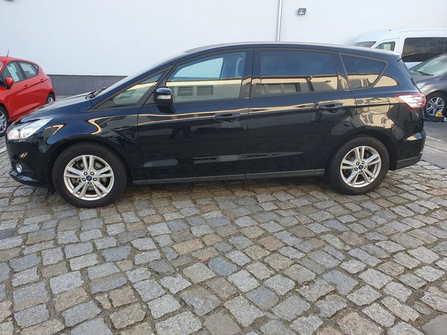 Ford S-Max S-MAX Business  NAVI  Anhängerkupplung Schwarz - 2