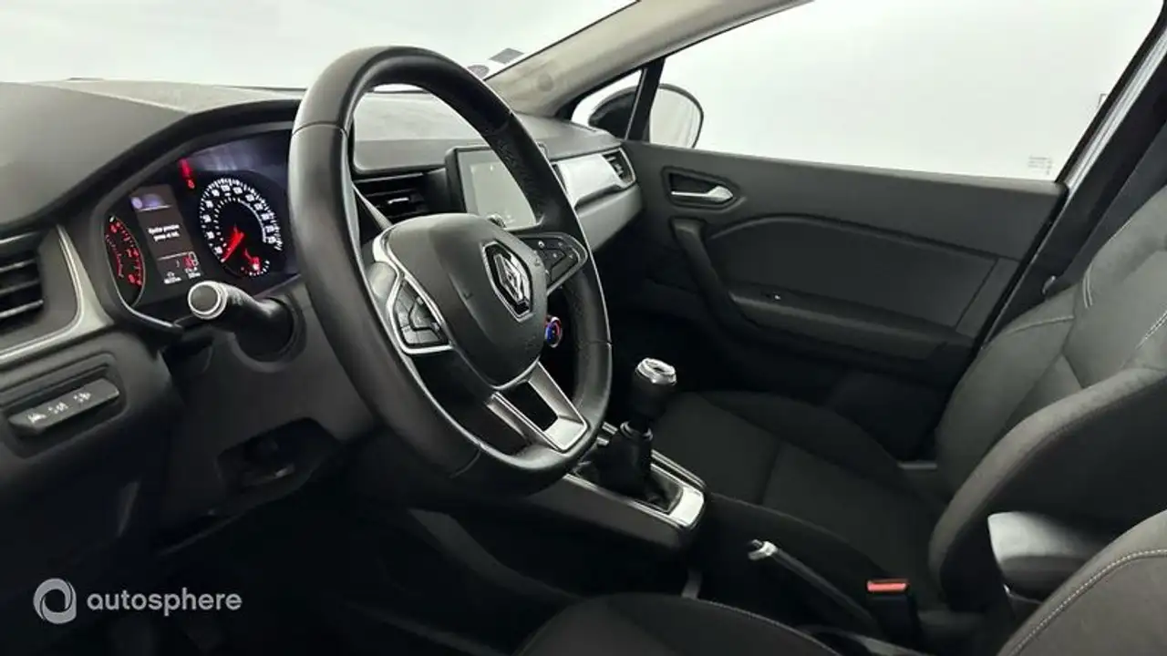 Renault Captur — photo 12