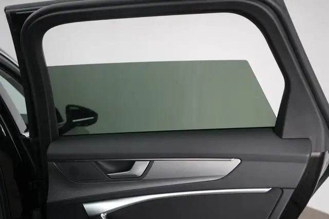 Audi A6 view 10