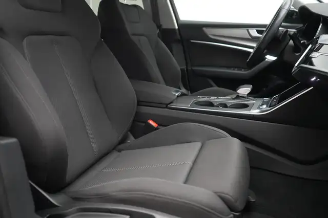 Audi A6 view 8