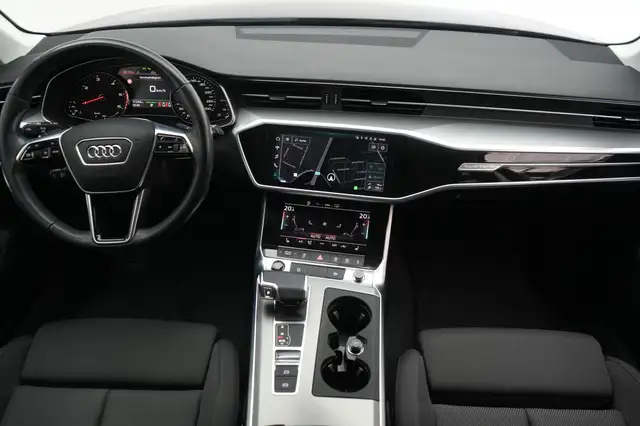 Audi A6 view 12