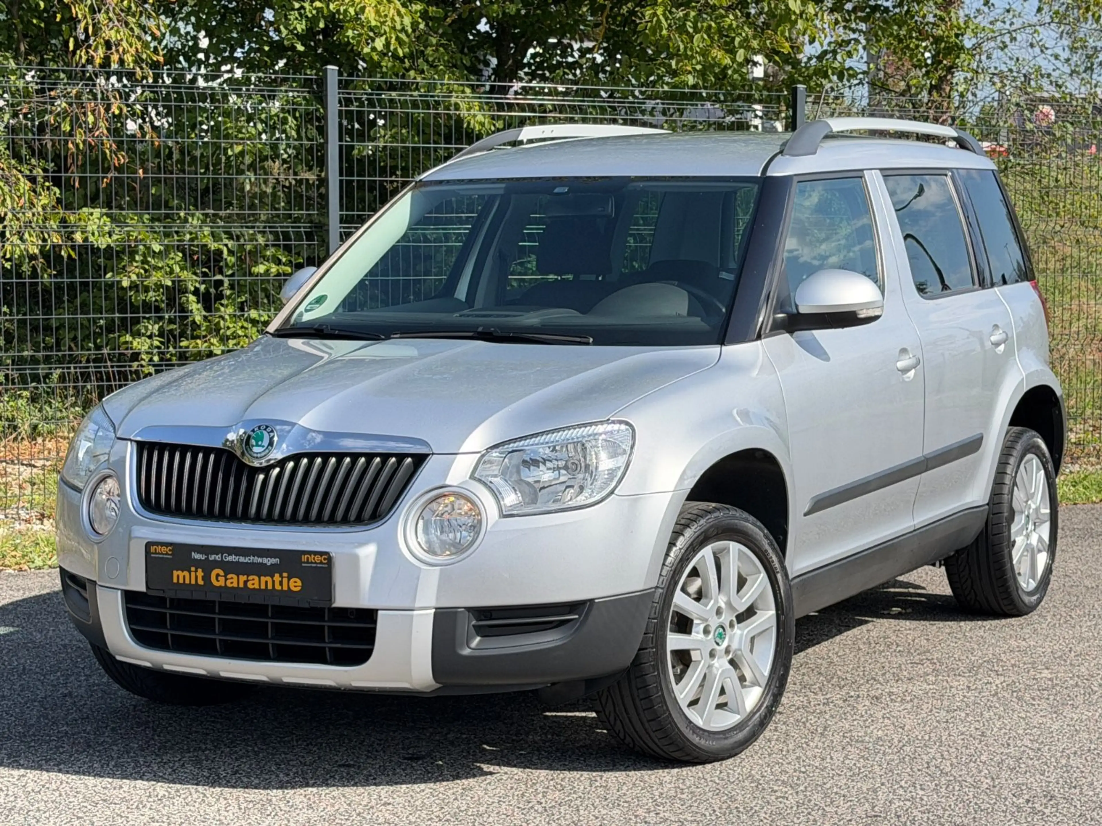 Skoda Yeti Ambition Plus Edition/1-Hand/PDC/SHZ/