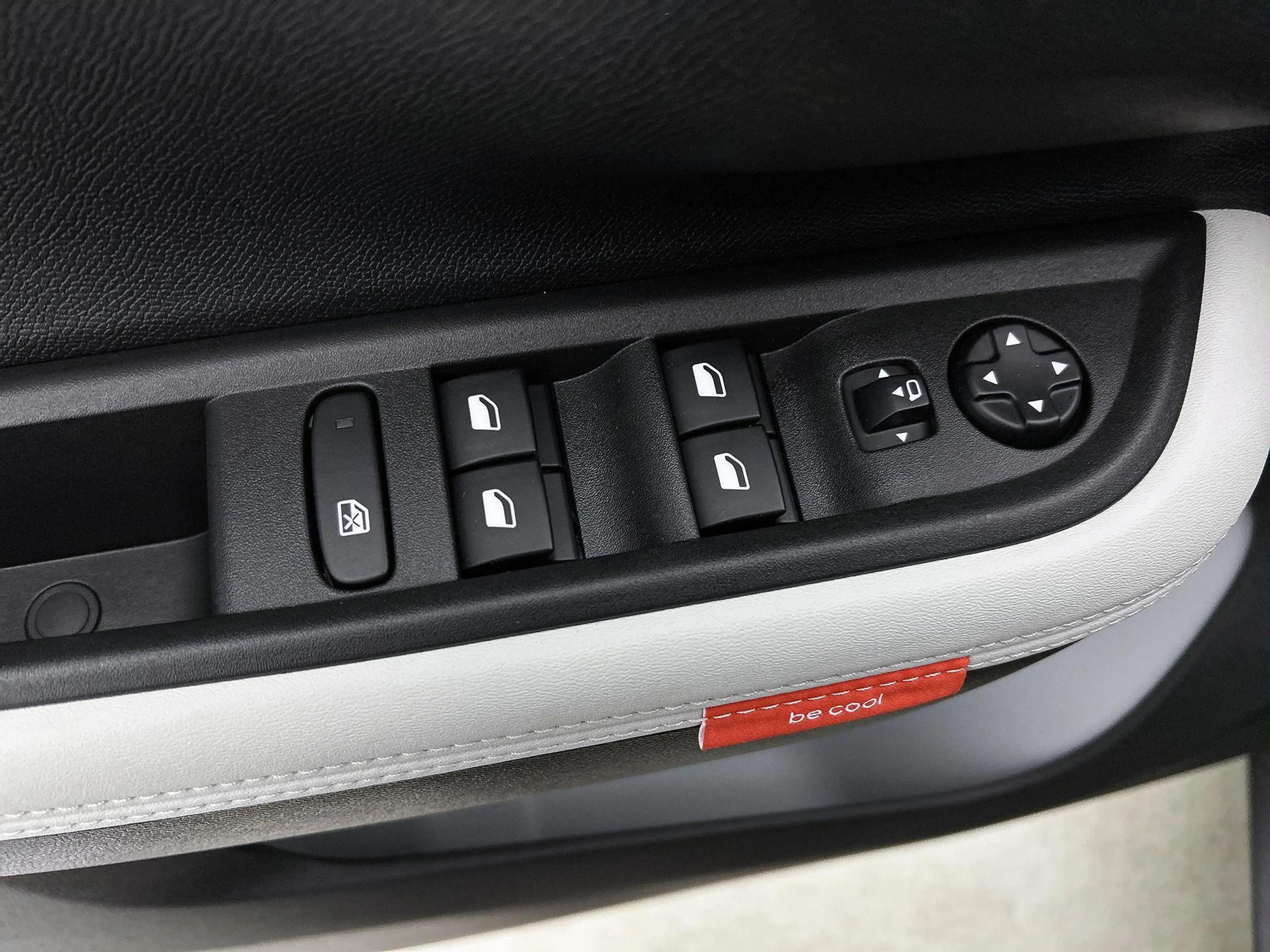 Citroen E-C3 Max 113pk Comfort Range 44 kWh | Navigatie | Achte — photo 15