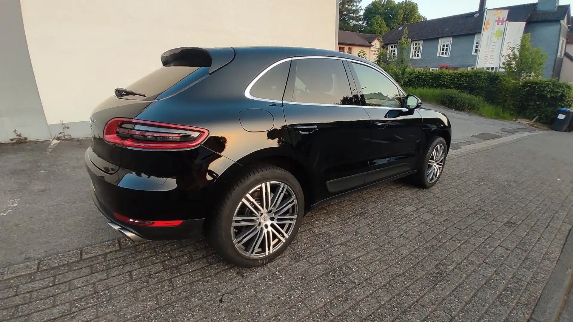 Porsche Macan S Diesel TÜV NEU SERVICE NEU Schwarz - 1