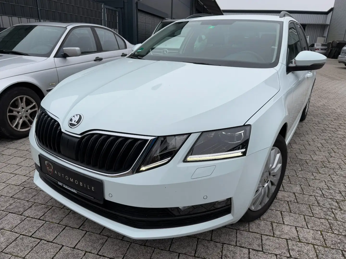 Skoda Octavia Combi Ambition*LED*Navi Blanc - 1