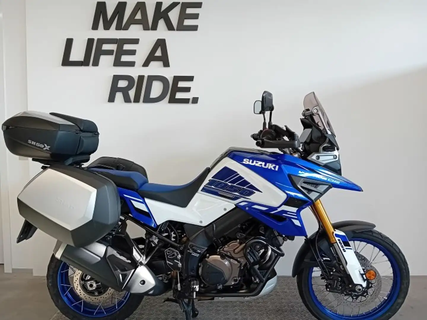 Suzuki V-Strom 1050DE Blu/Azzurro - 1
