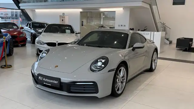 Porsche 992 911 Carrera 4 Coupe PDK