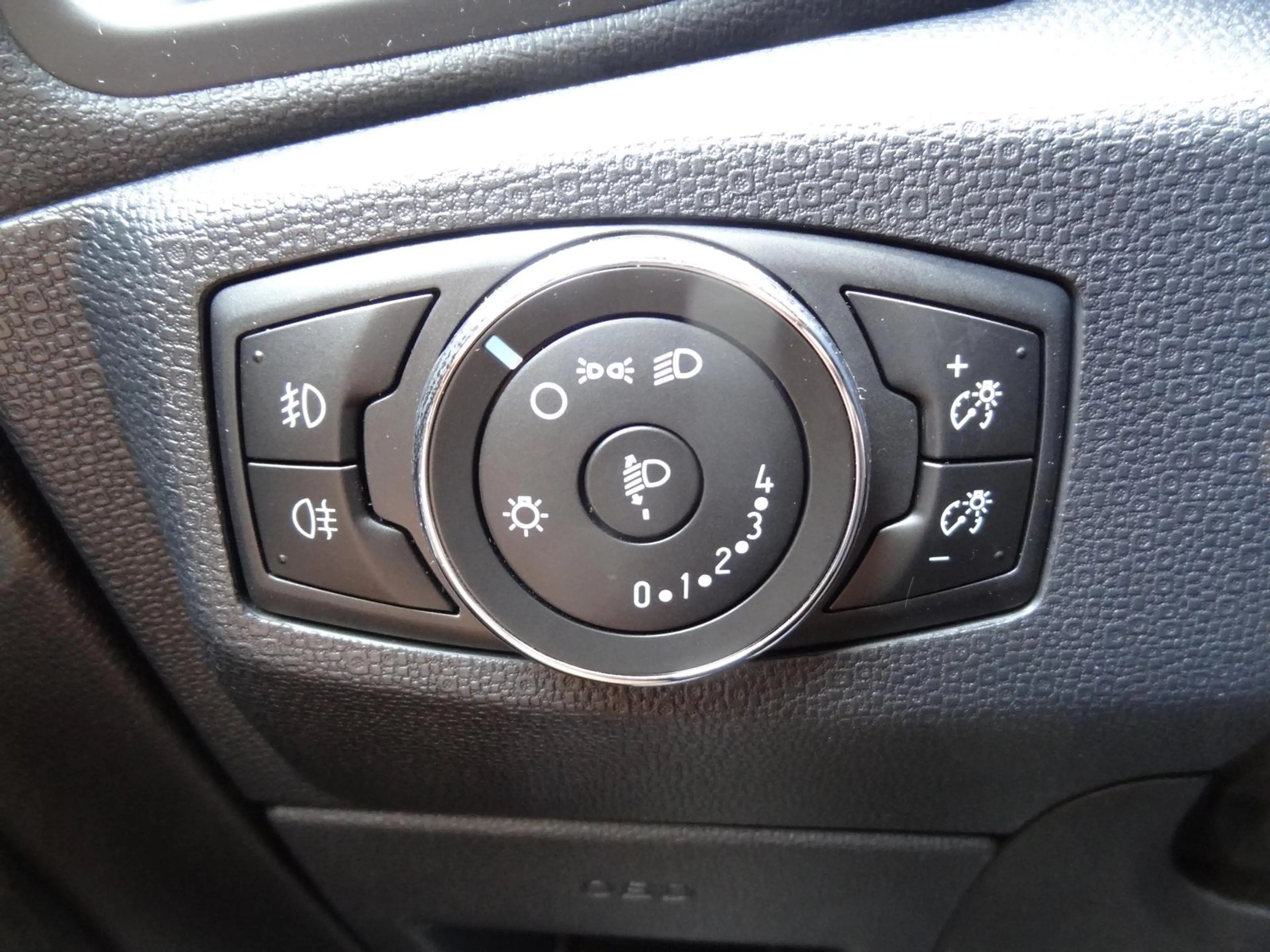 Ford EcoSport 1.0 Cool & Connect SHZ LHZ behWSS Touch — photo 10