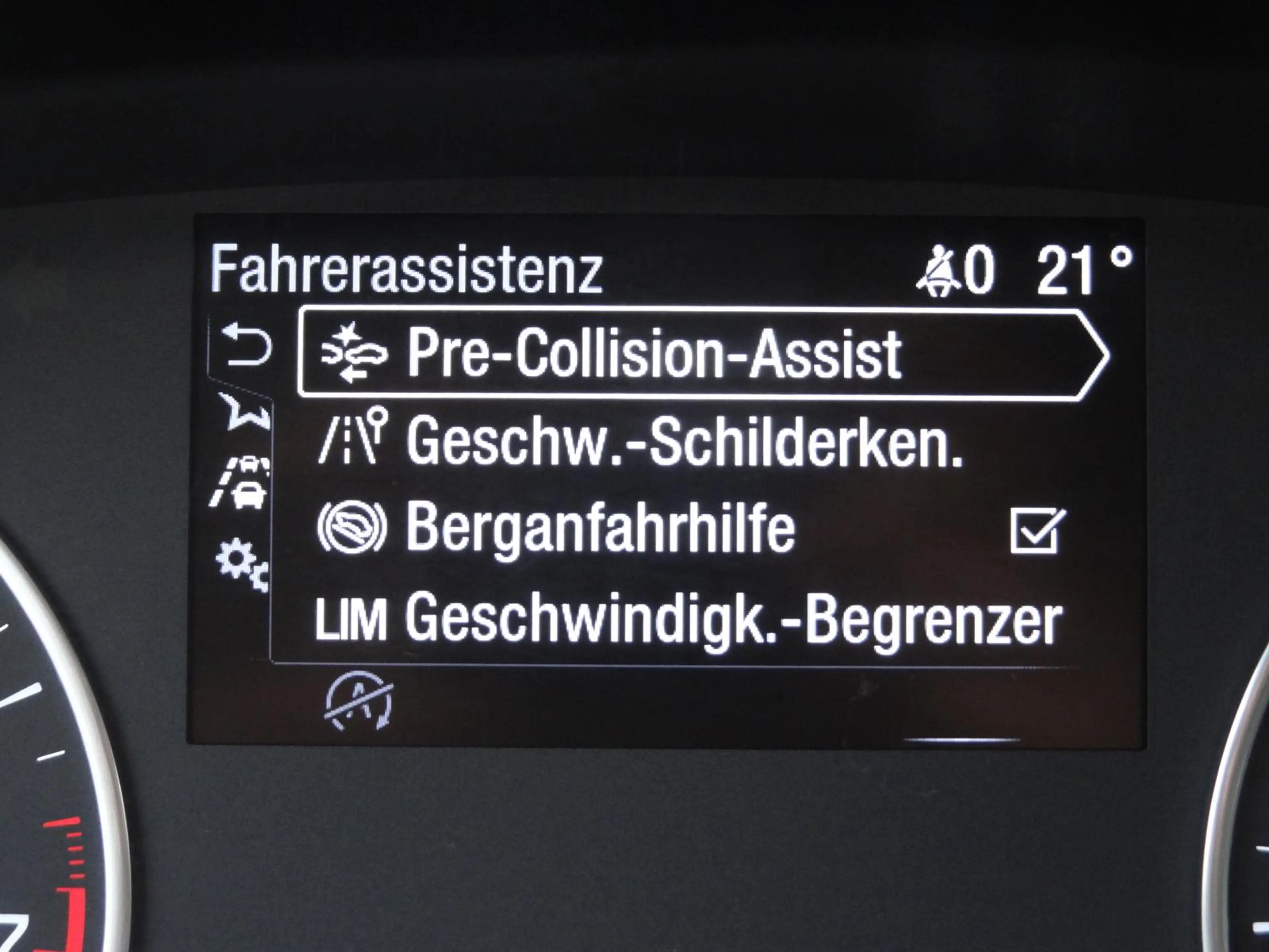 Ford EcoSport 1.0 Cool & Connect SHZ LHZ behWSS Touch — photo 13