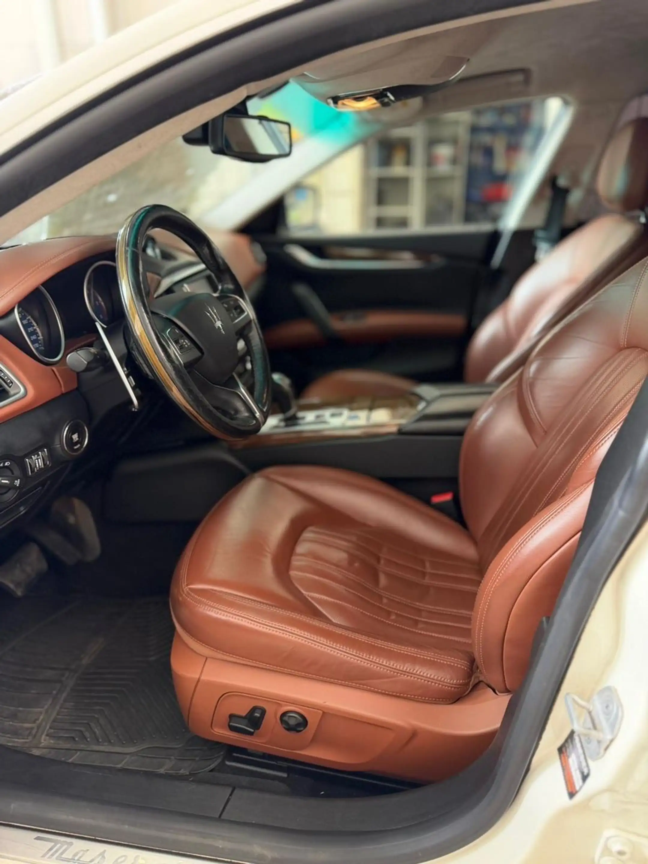 Maserati Ghibli — photo 10