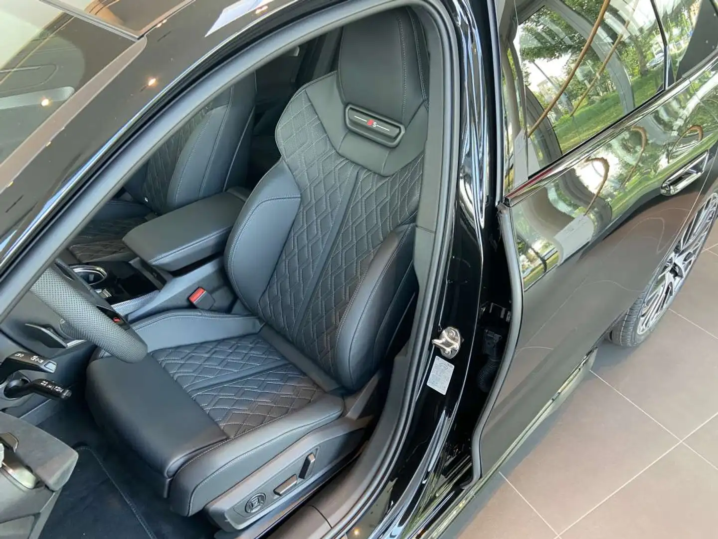 Audi A6 Avant TFSI S line quattro 367ch S tronic Noir - 2