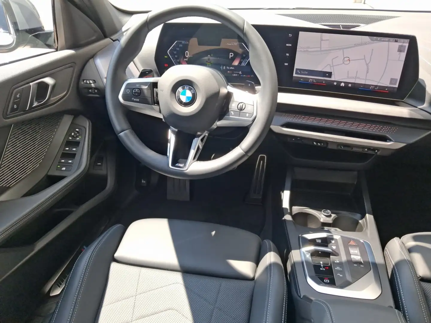 BMW 118 dA M Sport Navi.LED.DriveAs.RüKam.Sitzheiz Grau - 2