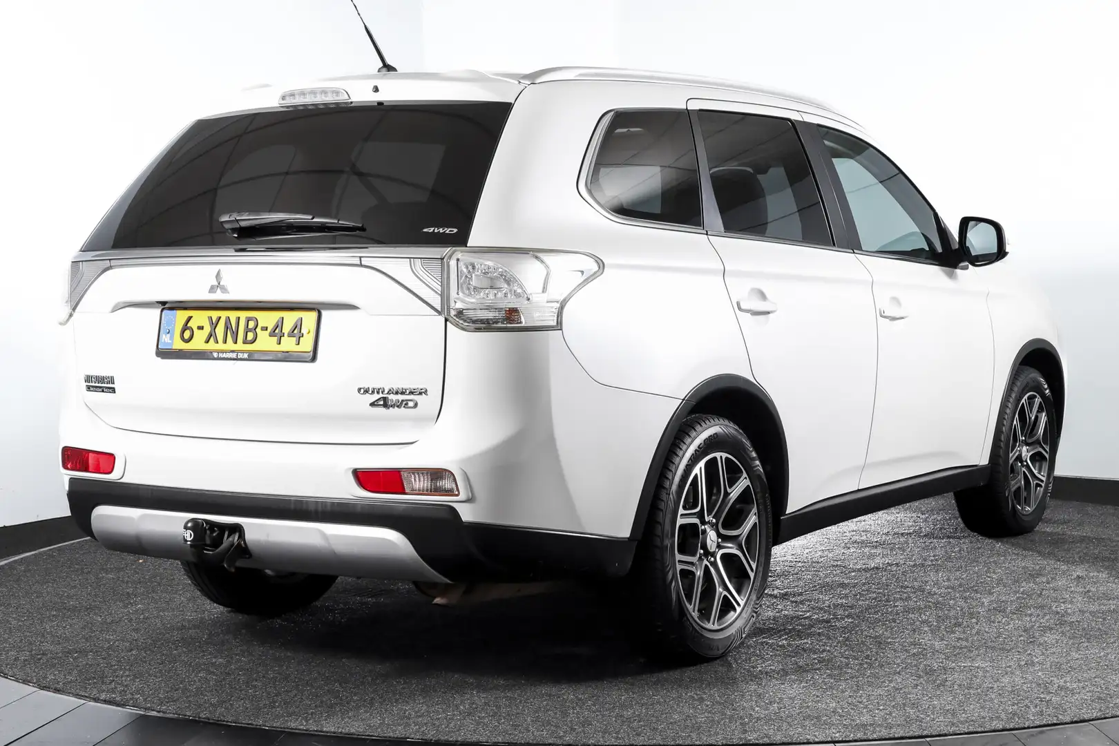 Mitsubishi Outlander 2.0 Instyle 4WD 150 PK - Automaat 7p. Orig. NL | S Weiß - 2