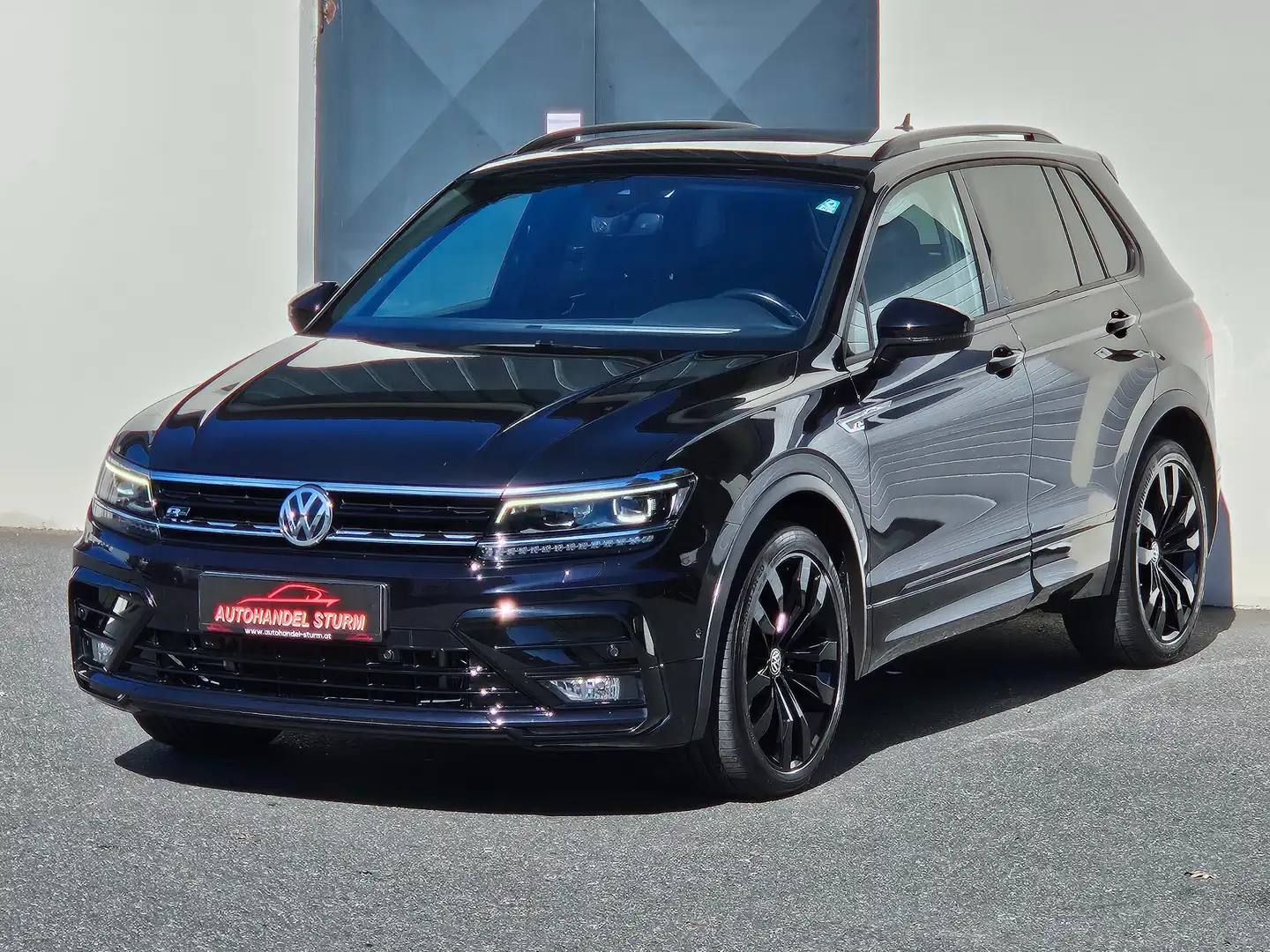 Volkswagen Tiguan 2,0TDI 4Motion Sky 2xR-line Black DSG *Vitual*ACC* Schwarz - 1
