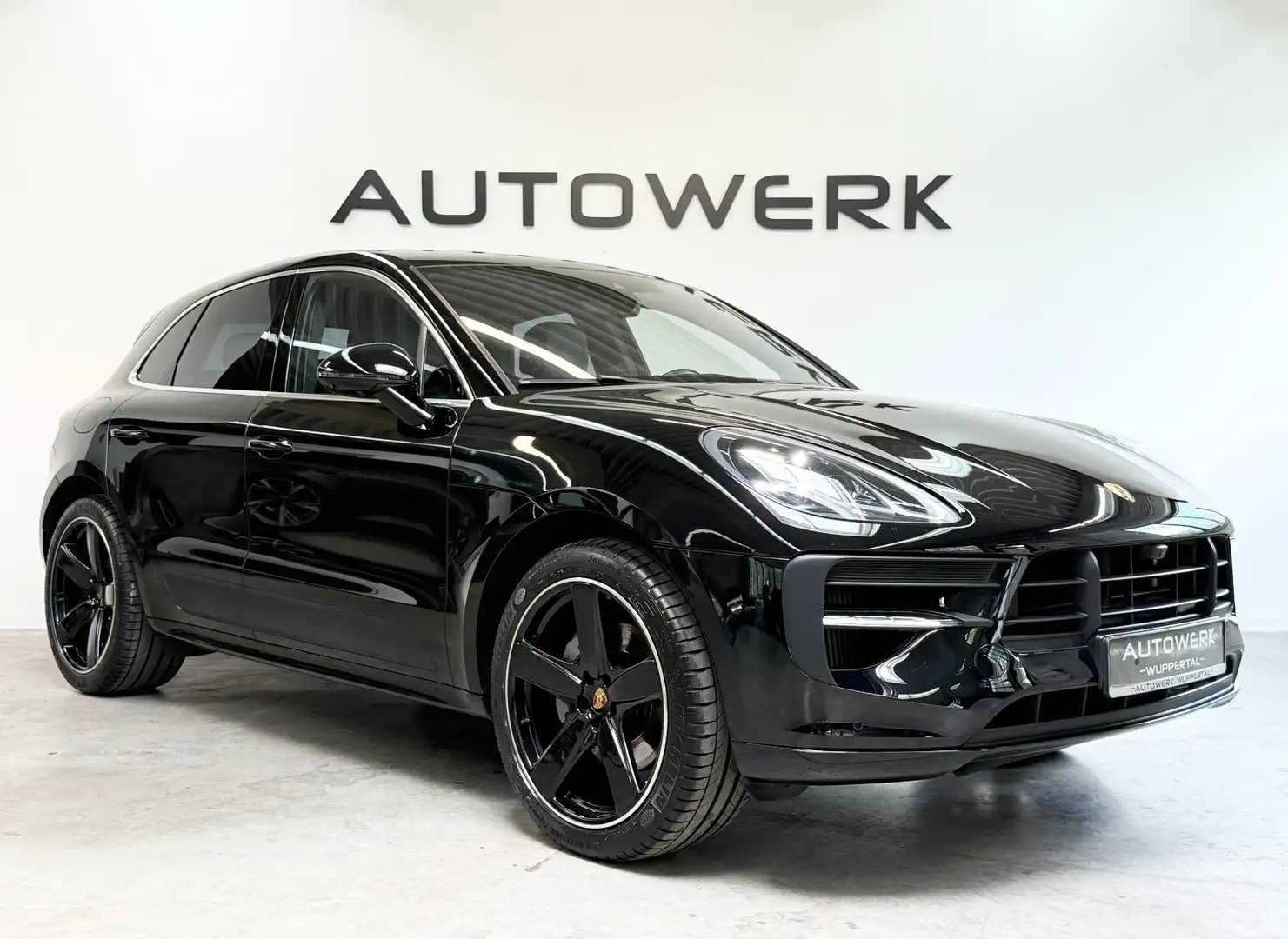 Porsche Macan S*SPORT-AGA*LUFT*KAMERA*21 ZOLL* Zwart - 1
