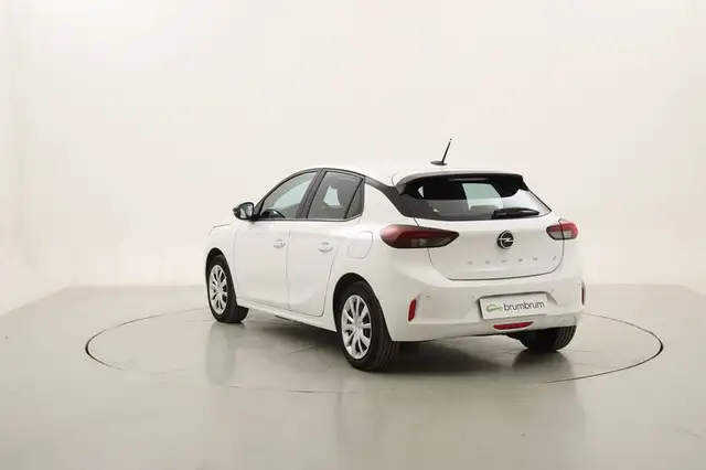 Opel Corsa-E view 3
