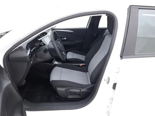 Opel Corsa-E view 10