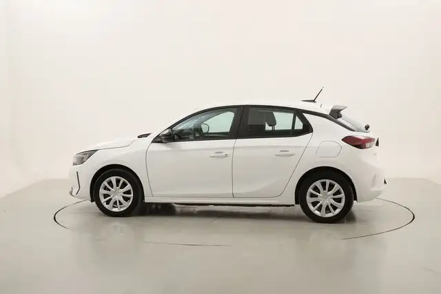 Opel Corsa-E view 2