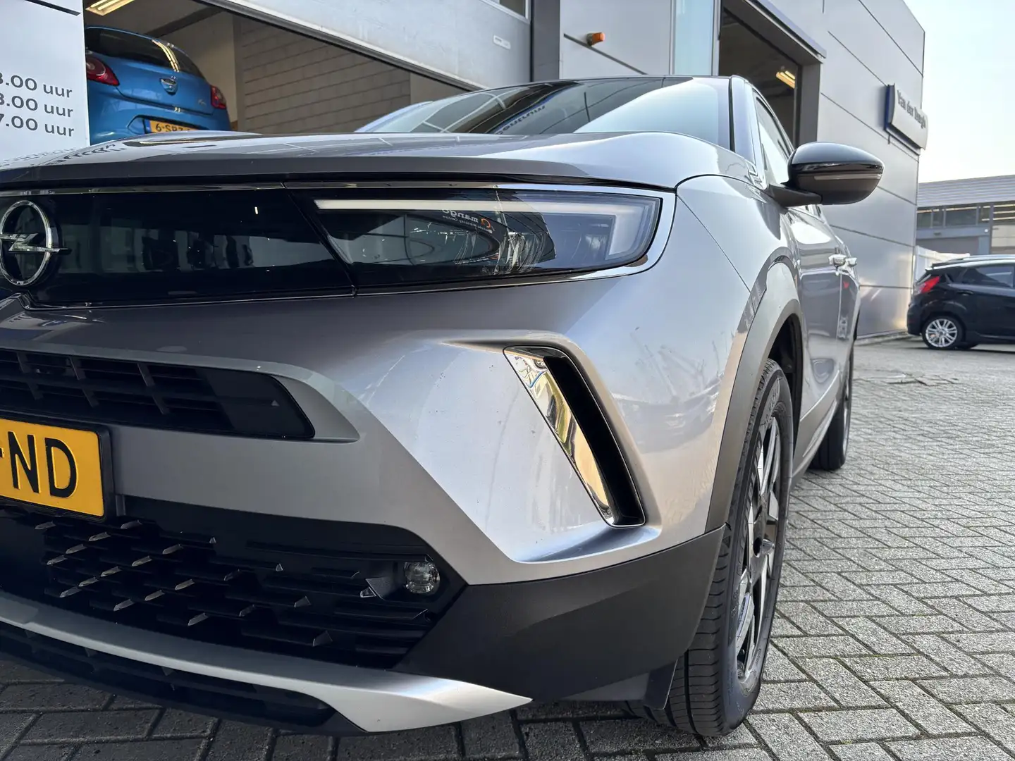 Opel Mokka 1.2 Turbo Elegance Grau - 2