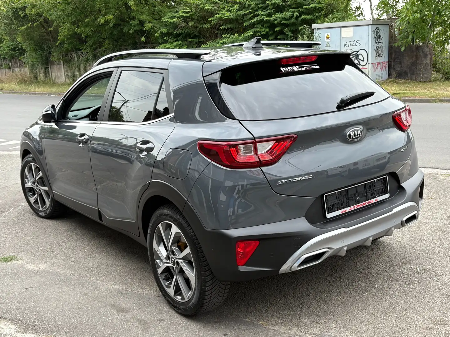 Kia Stonic 1.0 T GT Line 1er MAIN 77.000KM CAMERA GPS LED Gris - 2
