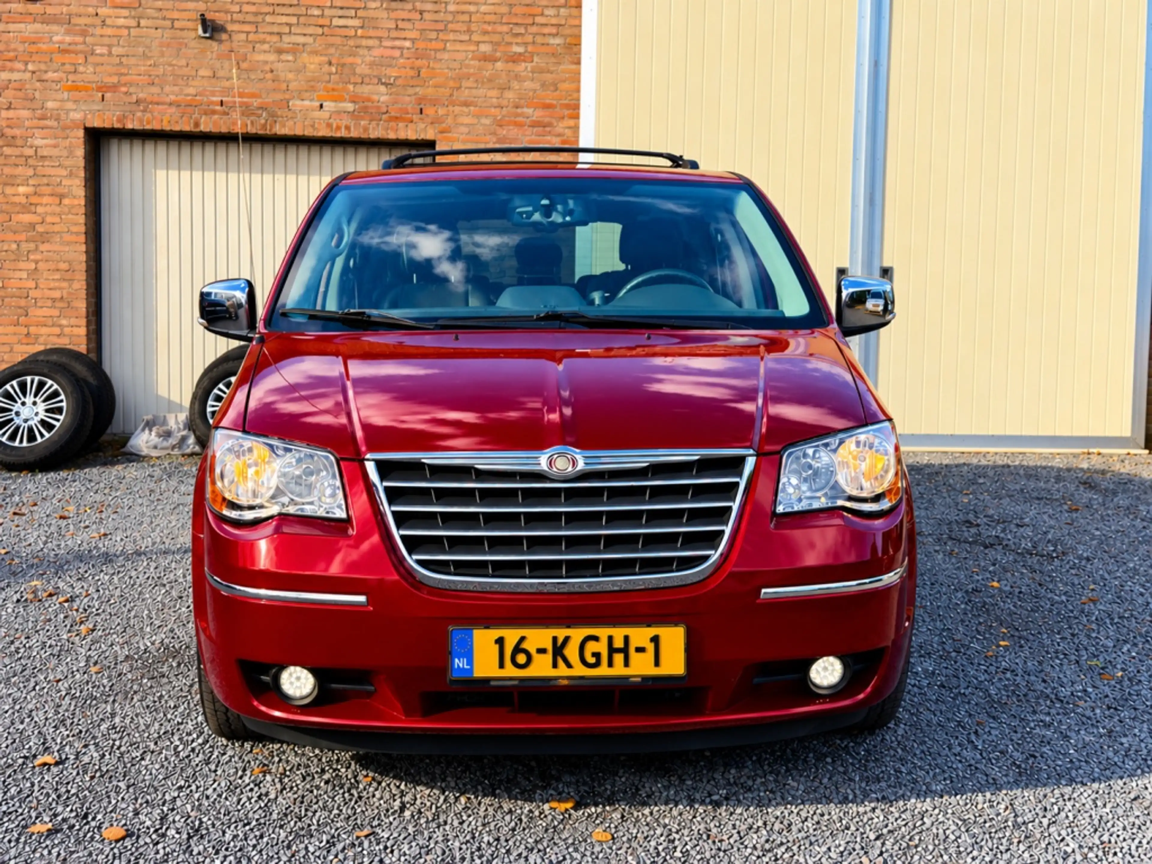 Chrysler Grand Voyager 3.8 V6 LIMITED MAGMA-RED SWIVEL&GO.TAFEL 3xTV/DVD/ — photo 10