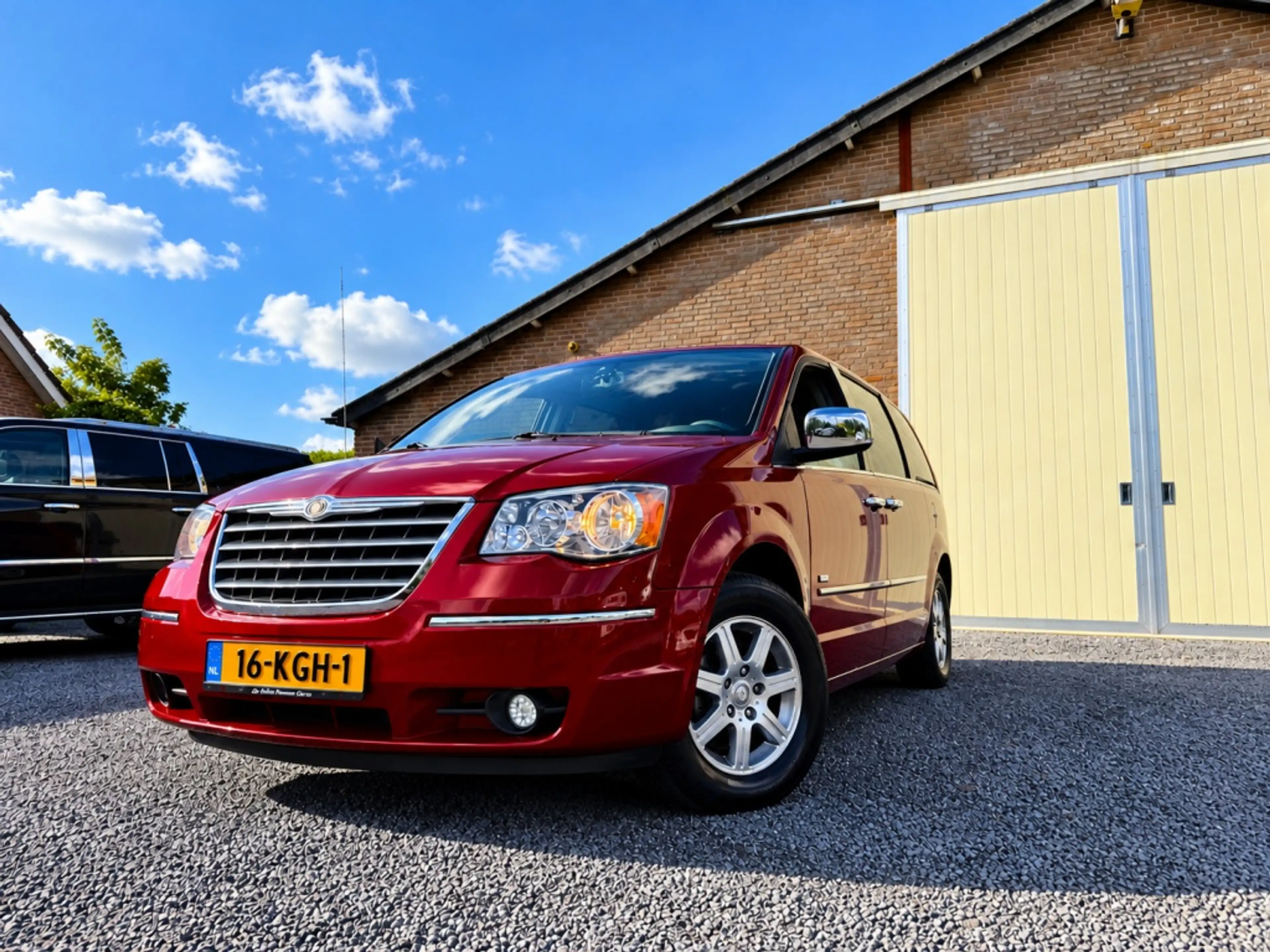 Chrysler Grand Voyager 3.8 V6 LIMITED MAGMA-RED SWIVEL&GO.TAFEL 3xTV/DVD/ — photo 9