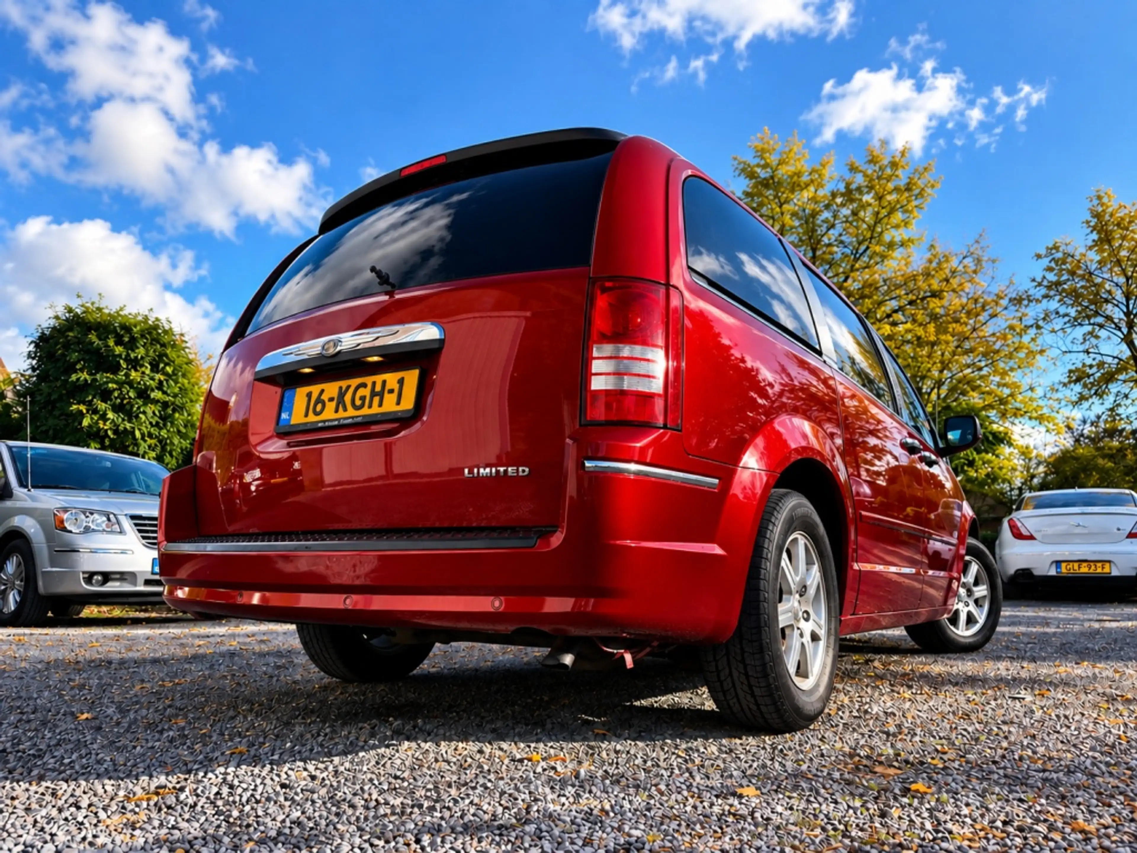 Chrysler Grand Voyager 3.8 V6 LIMITED MAGMA-RED SWIVEL&GO.TAFEL 3xTV/DVD/ — photo 12