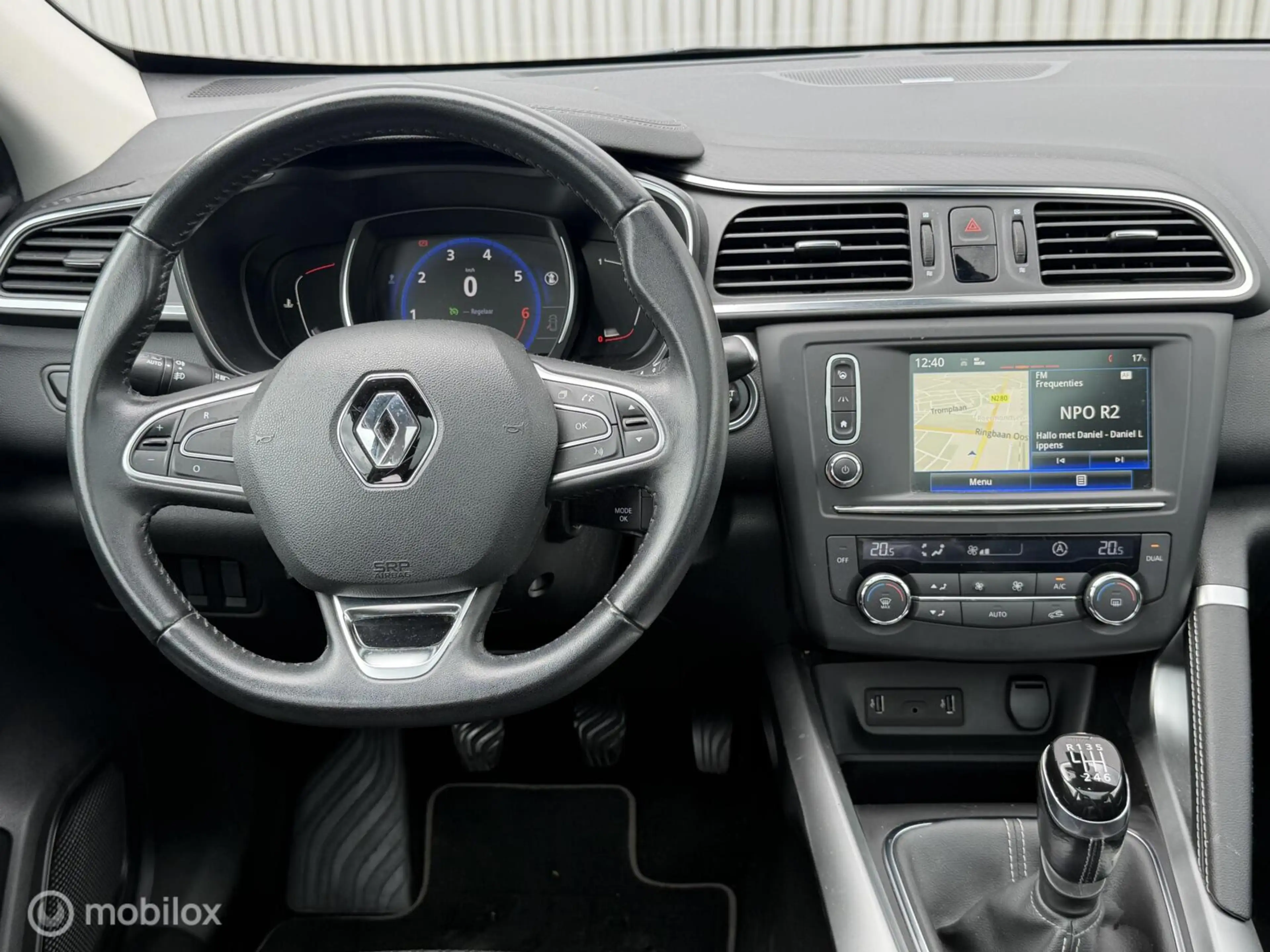 Renault Kadjar 1.2 TCe Bose 2016 / Camera / Trekhaak / Panoramada — photo 16