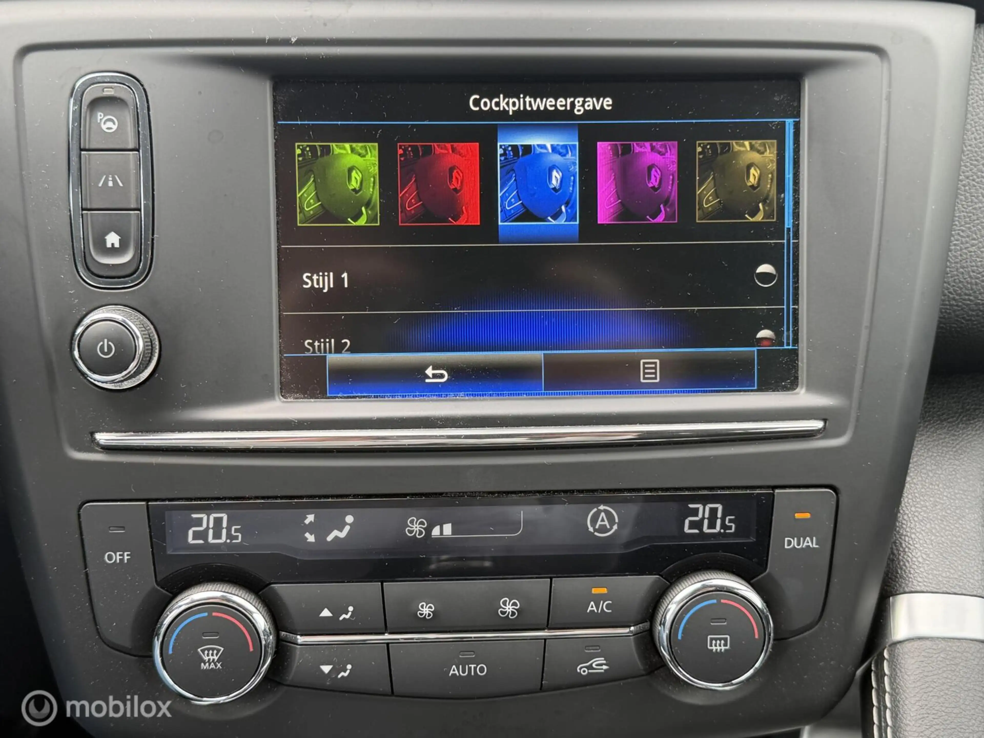 Renault Kadjar 1.2 TCe Bose 2016 / Camera / Trekhaak / Panoramada — photo 19