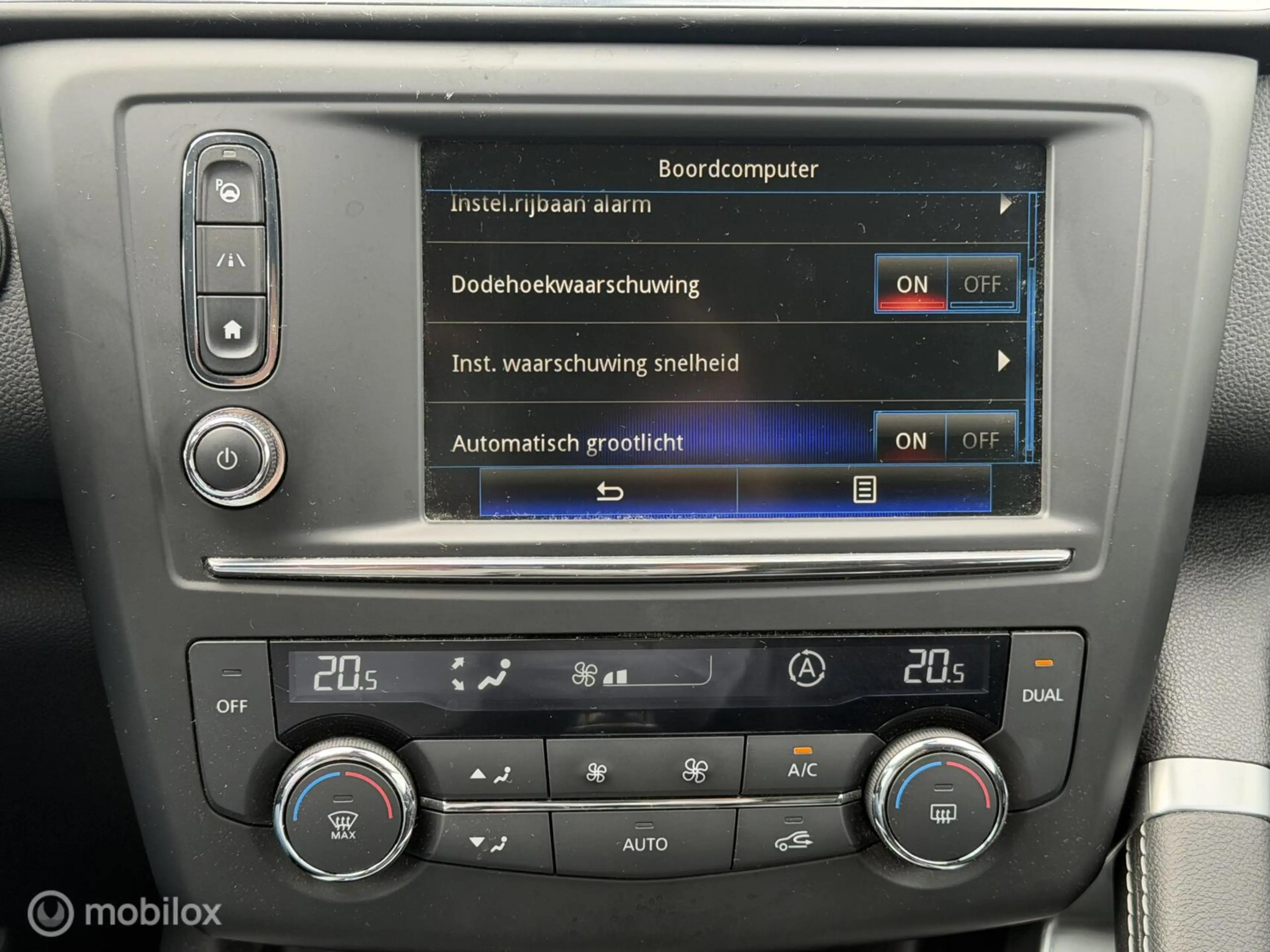Renault Kadjar 1.2 TCe Bose 2016 / Camera / Trekhaak / Panoramada — photo 20