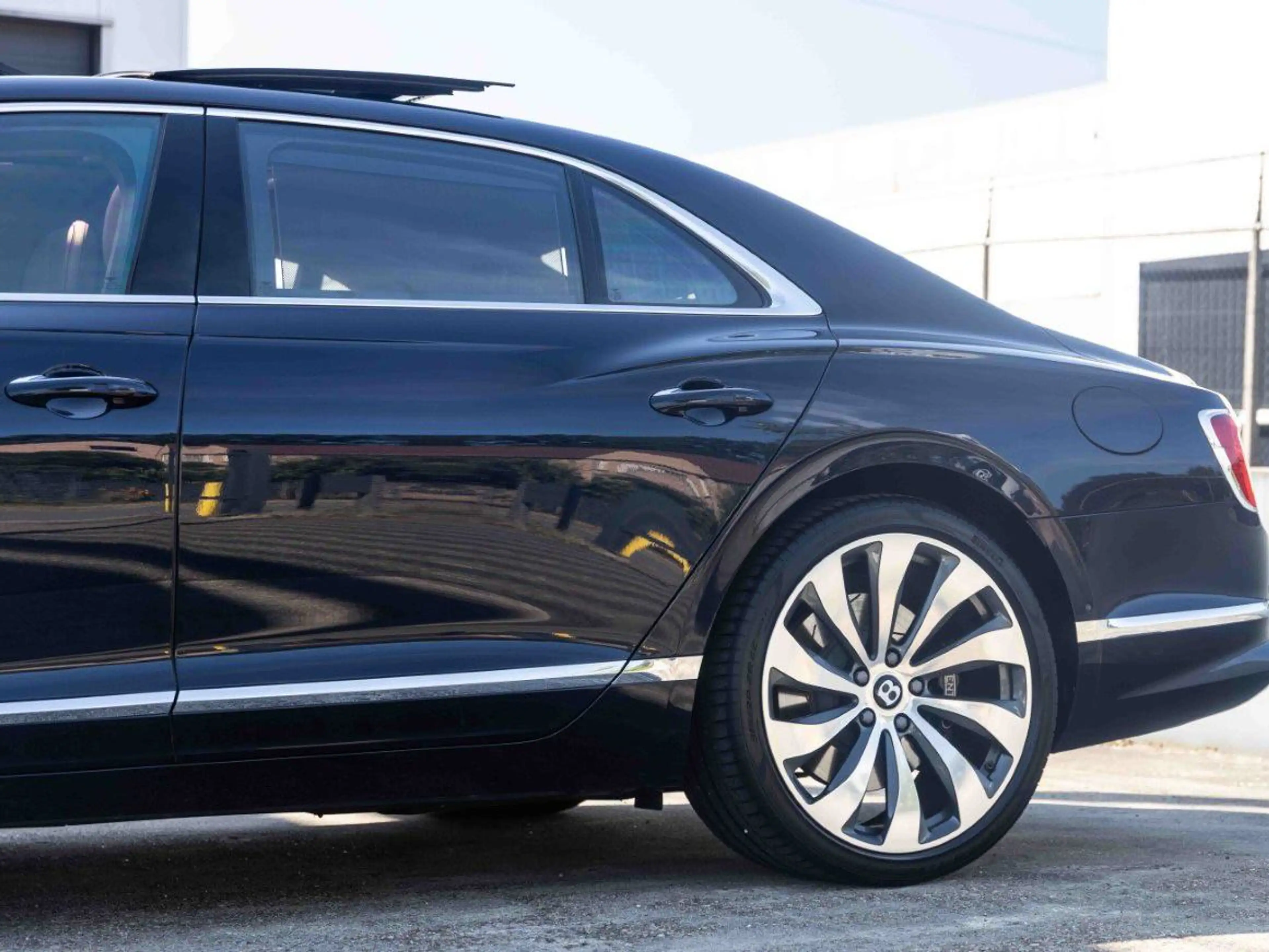 Bentley Flying Spur 2.9 BiTurbo V6 PHEV Mulliner-LED-360-KEYL-SOFT-BTW — photo 7