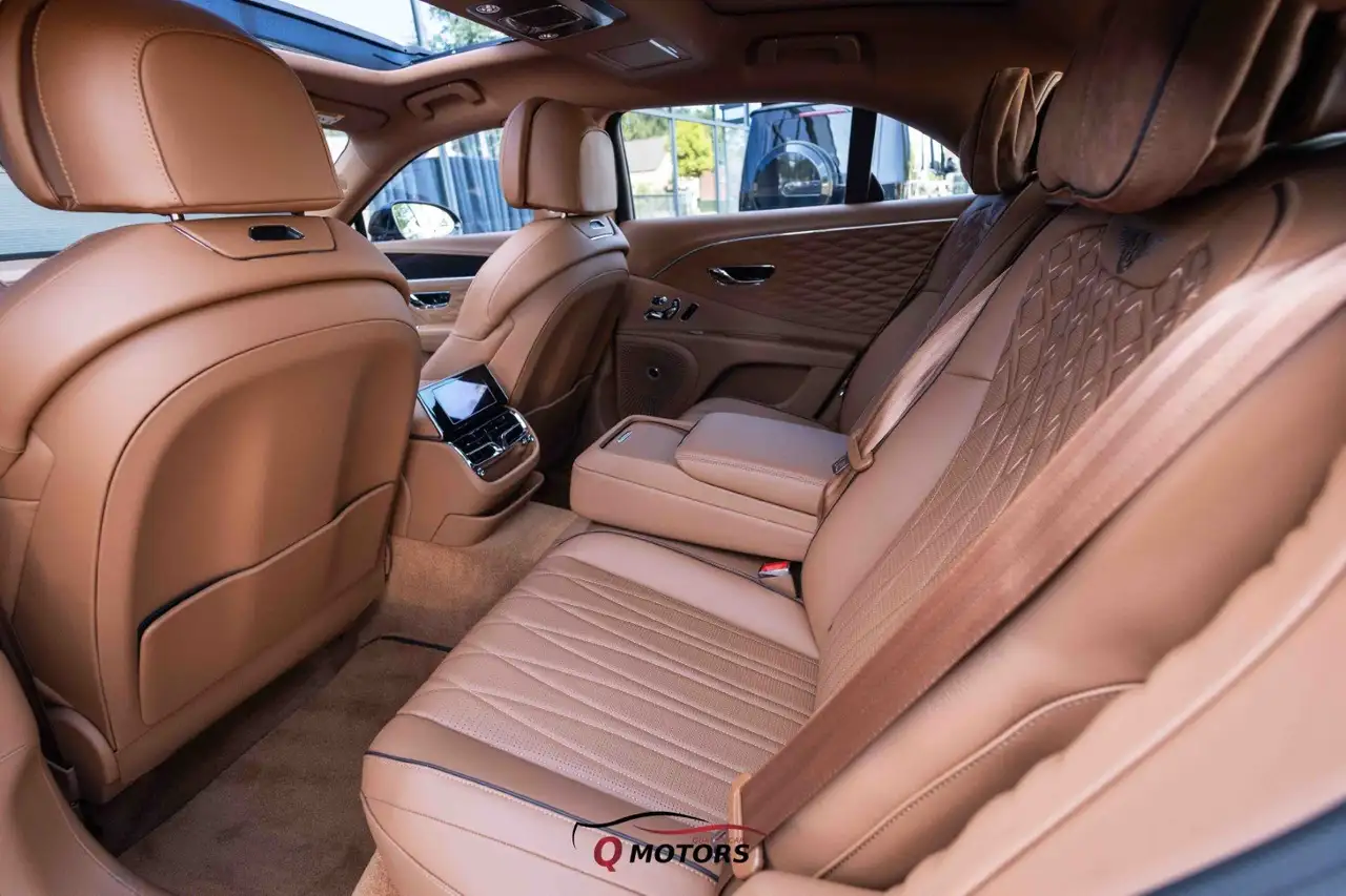 Bentley Flying Spur 2022 — фото 15