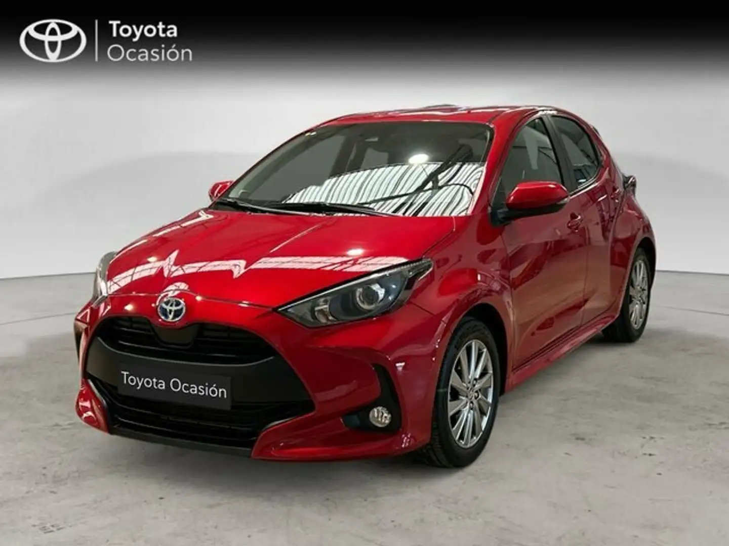 Toyota Yaris 5 Puertas Active Tech 120H Automático (e-CVT) Rojo - 1