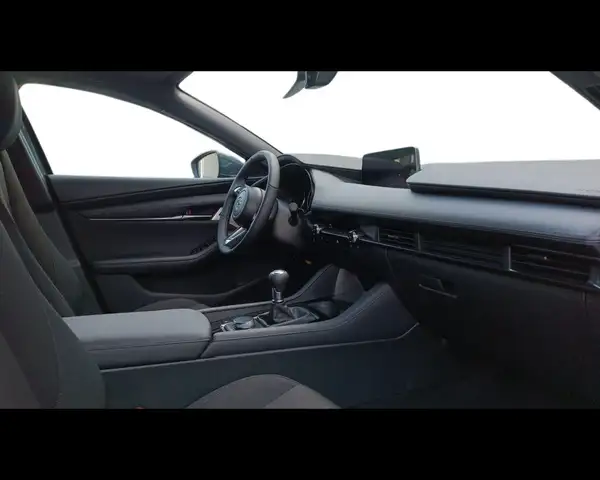 Mazda Mazda3 view 4