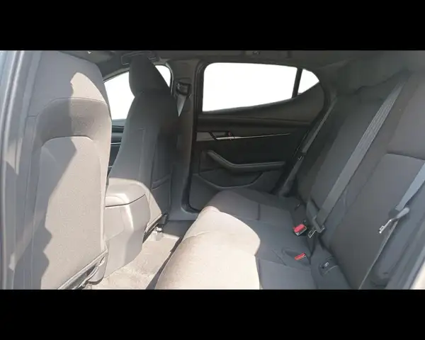 Mazda Mazda3 view 6